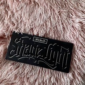 KAT VON D contour palette